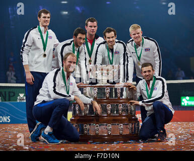 Gent, Belgien, 29. November 2015, Davis Cup-Finale, Belgien-Großbritannien, Tag drei, Großbritannien gewinnen den Davis Cup 2015 und stellen mit der Trophäe Foto: Tennisimages/Henk Koster Stockfoto