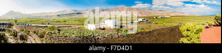 Panorama der Vulkanberge auf Lanzarote Stockfoto