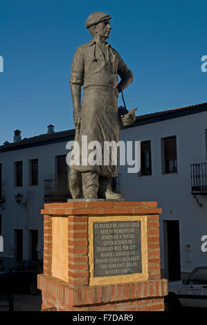 Sierra de Aracena Naturpark, Denkmal für Arbeitnehmer Jamon, Jabugo, Huelva Provinz, Region von Andalusien, Spanien, Europa Stockfoto