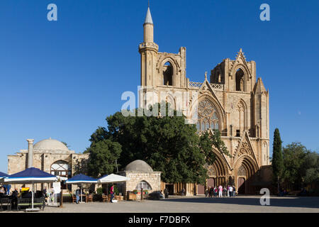 Namik Kemal Platz und die Kathedrale des heiligen Nikolaus, Famagusta, Türkische Republik Nordzypern Stockfoto