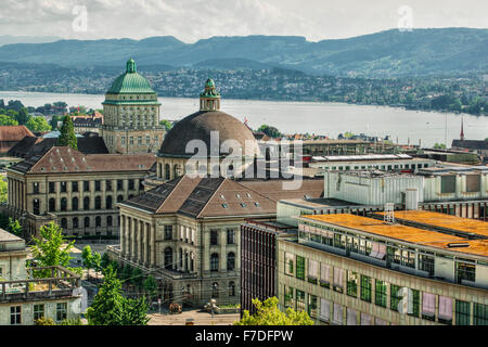 August 2015, ETH und Universität Zürich vor dem Zürichsee (Schweiz), HDR-Technik Stockfoto