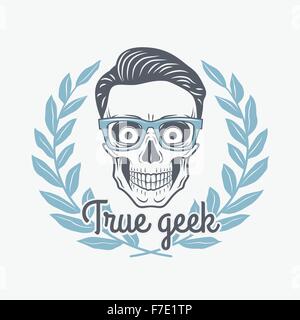 Echter Geek Schädel Vektor mit Hipster Gläser und Lorbeer Blätter. Verrückte deadman Insignien Vorlage. Lächelnde Skelett Abzeichen Design. Jolly Student Label. Stock Vektor