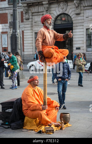 Straßenkünstler in der Puerta del Sol, Madrid, Spanien. Stockfoto