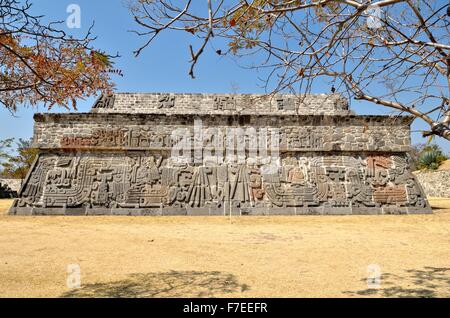 Pyramide der gefiederten Schlange, Ruinen von Xochicalco, Cuernavaca, Morelos, Mexiko Stockfoto