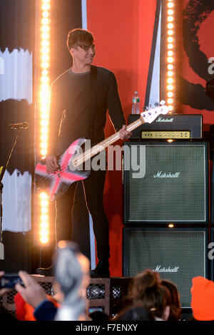 5 Sekunden der Sommer Durchführung live auf der Bühne für die "heute" Show Featuring: Calum Haube wo: New York City, New York, USA bei: 28. Oktober 2015 Stockfoto