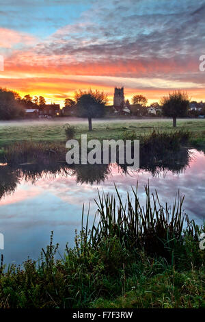 Sudbury-Auen an der Dämmerung Sudbury Suffolk in England Stockfoto