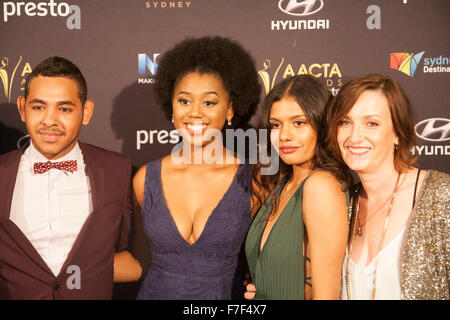 Sydney, Australien. 30. November 2015. auf dem roten Teppich vor der 5. AACTA Preisabendessen Industrie. Der Australian Academy of Cinema und Television Arts Awards erkennen Bildschirm Exzellenz in Australien. Bildnachweis: model10/Alamy Live-Nachrichten Stockfoto