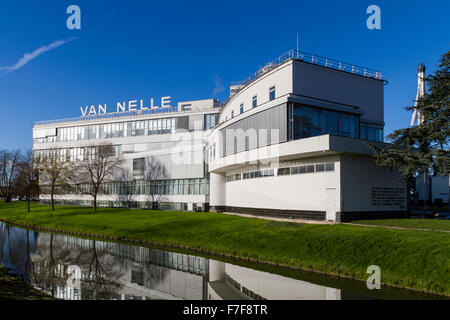 Der ehemaligen Van Nelle Fabrik am Fluss Schie gilt als ein Paradebeispiel des International Style. Stockfoto