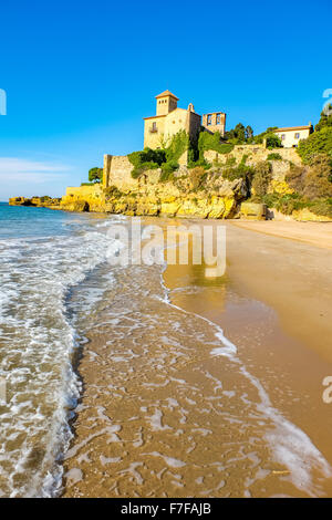 Burg am Strand in der Nähe von Altafulla. Spanien. Stockfoto