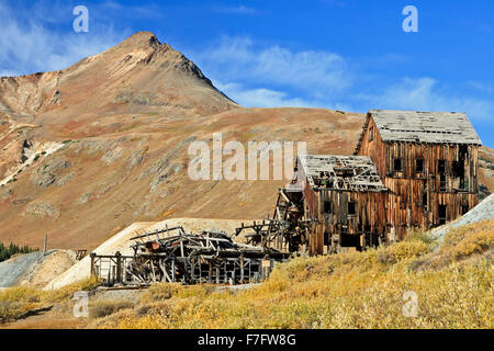 Aufgegeben von Frisco Mühle, San Juan Mountains, Colorado USA Stockfoto