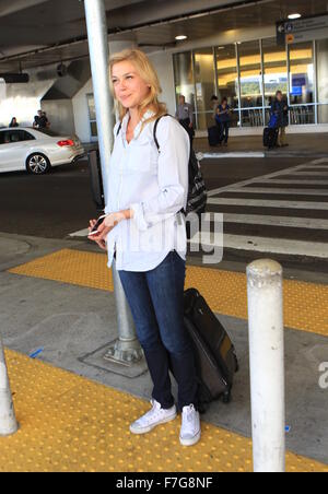 "Agenten des Shield" Sterne Adrianne Palicki kommt am Los Angeles International Airport Featuring: Adrianne Palicki Where: Los Angeles, California, Vereinigte Staaten von Amerika bei: 30. Oktober 2015 Stockfoto