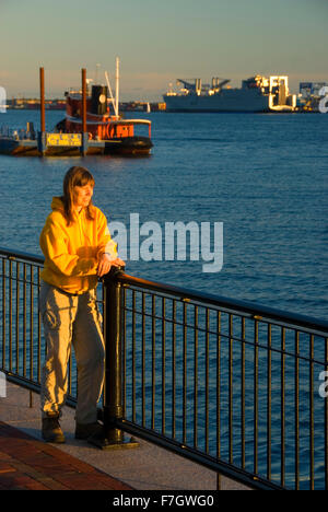 Waterfront Promenade, Piers Park, Boston, Massachusetts Stockfoto