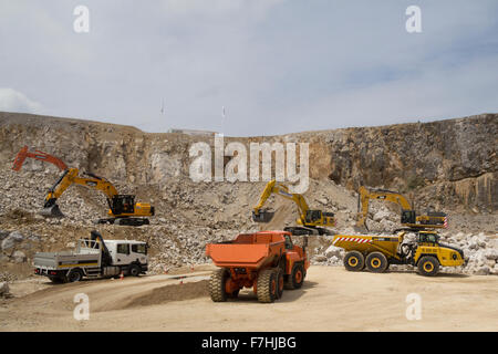 Demonstration der Bagger und Kipper Hillhead Steinbruch Recycling und Bau-Ausstellung Stockfoto