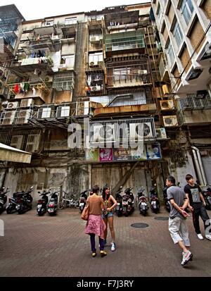 Macau China Street Scape alte und neue Macau China Street Scape alte und neue Straßenbild Portugiesisch und Chinesisch beeinflusst Macau Stockfoto