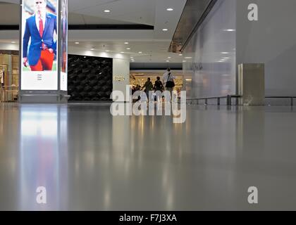 Blick von der jeweiligen im Internationalen Flughafen Hong Kong Stockfoto