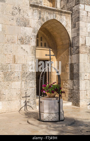 Die Kirche St. Anna und die Ruinen von Bethesda Pool in Jerusalem, Israel, Naher Osten. Stockfoto