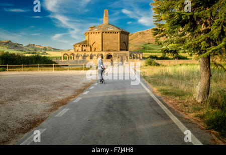 Santa Maria de Eunate, Puente La Reina, Navarra, Spanien Stockfoto