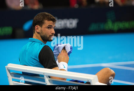 Sofia, Bulgarien - 28. November 2015: Sofia, Bulgarien - besiegte Grigor Dimitrov Monfils in einem demonstrativen Match in der Arena Armeec Stockfoto