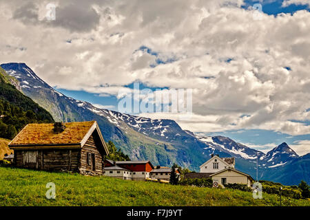 Holzhaus im alten Dorf Norwegen Stockfoto