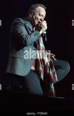 Dublin, Irland, Simple Minds live bei der 3 Arena, Dublin am 29. November 2015 in Dublin, Irland Stockfoto