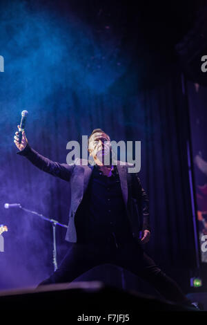 Dublin, Irland, Simple Minds live bei der 3 Arena, Dublin am 29. November 2015 in Dublin, Irland Stockfoto