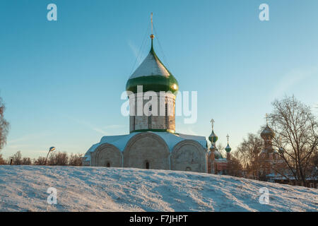 Pereslawl-Salesskij, Russland-29. November 2015: Verklärungskirche. Es ist im Jahre 1152 im byzantinischen Stil gebaut. Vie Stockfoto