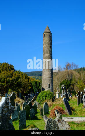 Runder Turm Friedhof Friedhof glendalough Irland Stockfoto