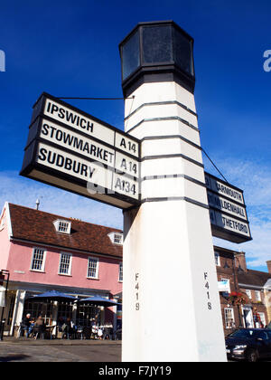 Säule der Salz Roadsign auf Angel Hill in Bury St Edmunds Suffolk England Stockfoto