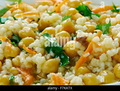 Curry-Couscous-Salat Stockfoto