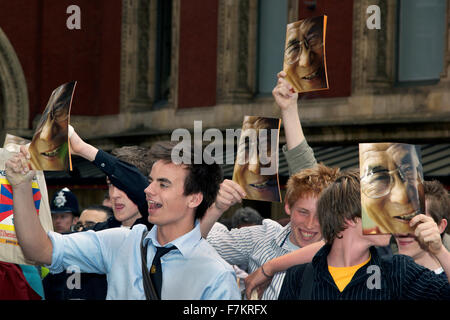 Anhänger des Dalai Lama in London Stockfoto