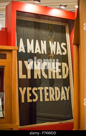 Washington, DC - eine Ausstellung über den 1964 Civil Rights Act in der Library of Congress beinhaltet die NAACP Anti-lynchen Flag. Stockfoto