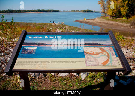 Der Lewis und Clark Abenteuer und das Corps of Discovery, gegründet von Präsident Thomas Jefferson, begann hier am 14. Mai 1804, außerhalb von Alton, Illinois Stockfoto