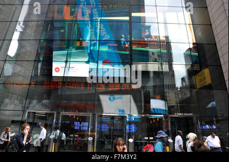 Edward Hopper erscheint Malerei auf digitale Plakatwand in New York City Times Square im Rahmen der Veranstaltung Kunst überall ist Stockfoto