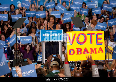 First Lady Michelle Obama spricht bei einer Präsident Obama-Kampagne-Rallye an Orr Middle School in Las Vegas, 26. Oktober 2012 Stockfoto