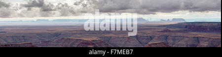 Panorama des Monument Valley in Arizona aus Alternativsäge Punkt, Utah. Stockfoto