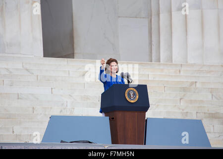 Lynda Johnson Robb und Tochter des Präsidenten Lydon B. Johnson, spricht während der Let Freedom Ring-Zeremonie am Lincoln Memorial 28. August 2013 in Washington, DC, anlässlich des 50. Jahrestages des Dr. Martin Luther King Jr. Rede "I Have a Dream". Stockfoto