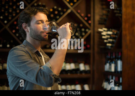 Probierglas Sommelier Wein Stockfoto