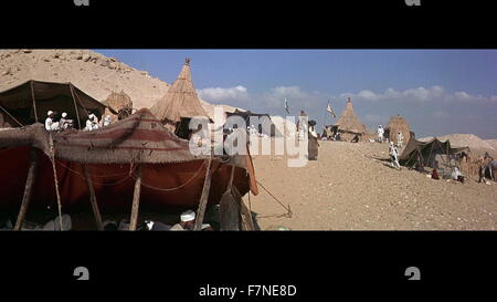 Mahdi Camp vom "Khartum", ein 1966 Film von Robert Ardrey geschrieben und Regie: Basil Dearden. Charlton Heston als britische General Charles Gordon und Laurence Olivier in den Hauptrollen. basierend auf historischen Konten der Gordons Verteidigung der sudanesischen Stadt Khartum von den Mächten des Madhi Armee während der Belagerung von Khartum. 1885 Stockfoto