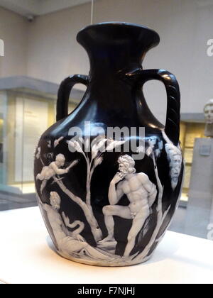 Die Portland Vase; Glas, wahrscheinlich in Rom, 15 BC - AD 25 Cameo-Auftritt. Die Portland Vase ist eines der schönsten erhaltenen Stücke der römischen Glas und ist benannt nach der Dukes of Portland besaß es Stockfoto