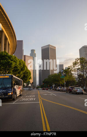 Blick auf Los Angeles Downtown am Abend Stockfoto