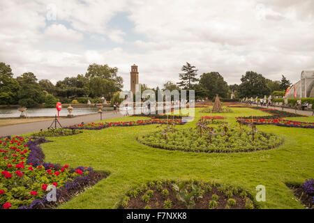 Malerische Aussicht des Botanischen Gartens in Kew Gardens in London, England, UK Stockfoto