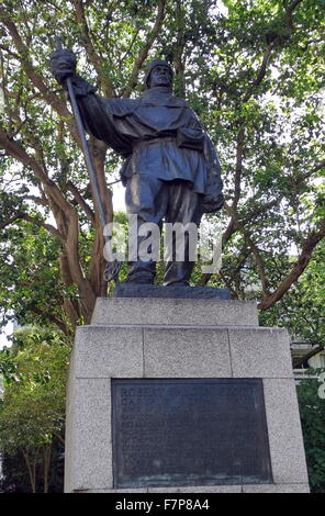 Robert Falcon Scott (Polarforscher) Skulptur von Kathleen Scott, seine Witwe im Jahr 1915. London. Robert Falcon Scott, Captain Royal Navy, der mit vier Begleitern, E.A. Wilson, H.R. Bowers, L.E.G. Oates, E. Evans starb März 1912 wieder vom Südpol Stockfoto