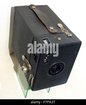 Kodak Brownie Junior 2 Kamera, Rollfilmkamera Made in England ca. 1935 Stockfoto