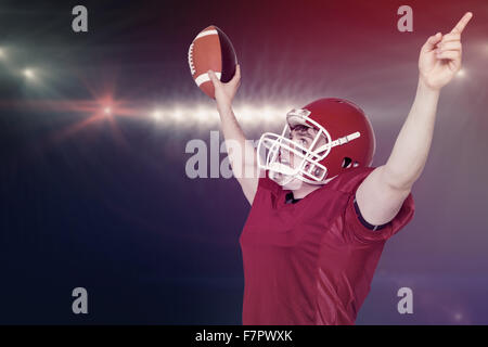 Zusammengesetztes Bild von einem Triumph ein american-Football-Spieler Stockfoto