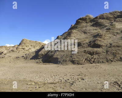 Ein Blick auf die Sanddünen in Formby, Liverpool, abgebildet im März 2014. Rasche Küstenerosion ereignete sich um Formby im Winter 2013/2014 als Folge extremer Wetterereignisse und Sturmfluten. Stockfoto