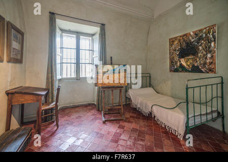 Rekonstruktion von Vincent Van Gogh s Zimmer im Asyl St.Paul de Mausole, St Rémy de Provence, Frankreich Stockfoto