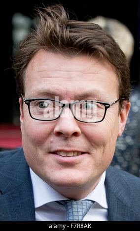 Amsterdam, Niederlande. 2. Dezember 2015. Prinz Constantijn der Niederlande besucht die Preisverleihung des Prince Claus Award in das königliche Palais in Amsterdam, Niederlande, 2. Dezember 2015. Foto: Patrick van Katwijk / POINT DE VUE OUT - NO WIRE SERVICE-/ Dpa/Alamy Live News Stockfoto