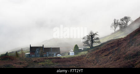 Nook Haus Bauernhof, Bauernhaus in Nebel, Danby Dale, North York Moors National Park Stockfoto