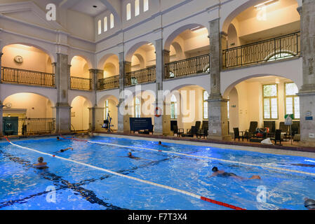 Jugendstil Thermalbad Gelert-Bad Gellert Fürdö, Kelenhegyi Út 4, Budapest, Ungarn Stockfoto