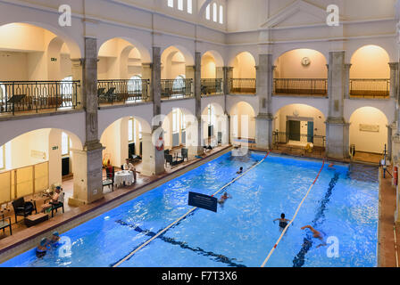 Jugendstil Thermalbad Gelert-Bad Gellert Fürdö, Kelenhegyi Út 4, Budapest, Ungarn Stockfoto